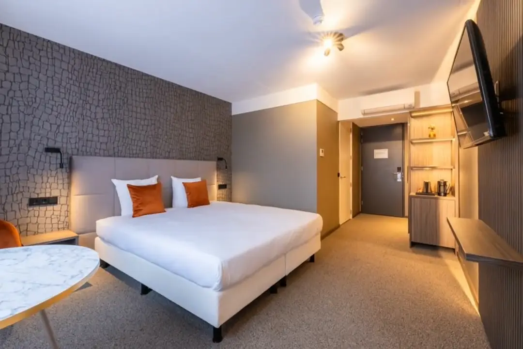 Stilstaand beeld uit de tour van de deluxe kamer van Hotel Asteria
