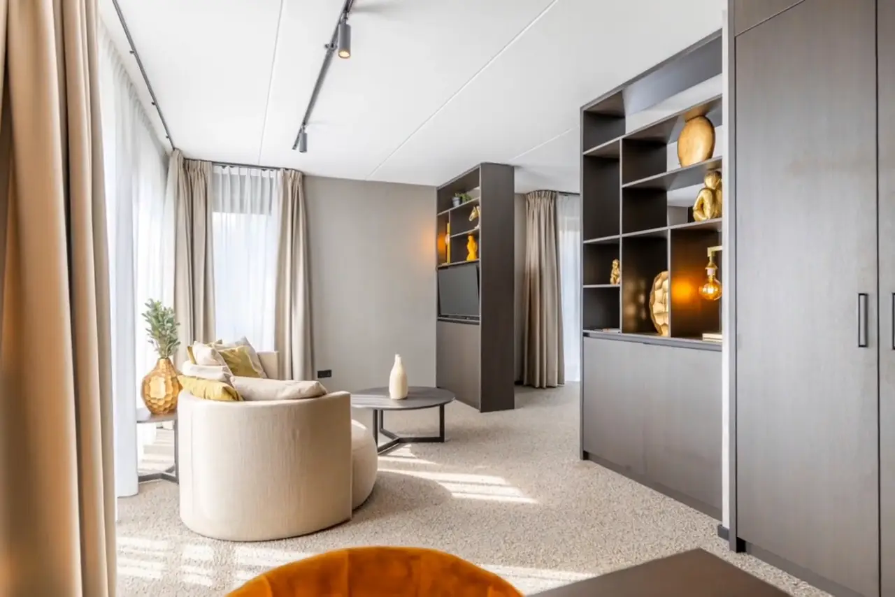 Stilstaand beeld uit de tour van de suite van Parkhotel Horst